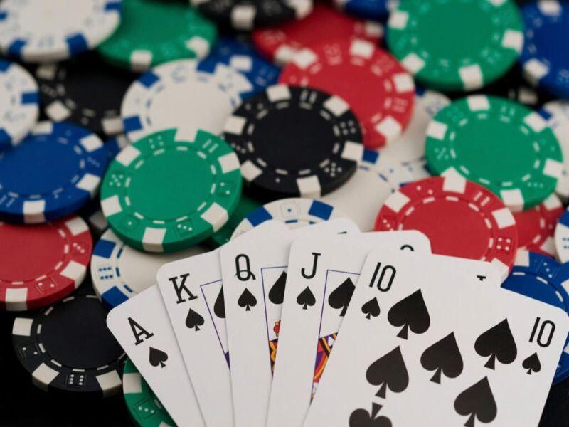 Game đánh bài đổi tiền thật rất thú vị tại Việt Nam