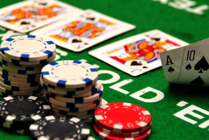 Poker là game bài quen thuộc hiện nay